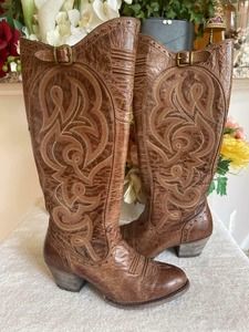 Ariat Wanderlust Tall Cowgirl Riding Boots 6B (BOTA 500